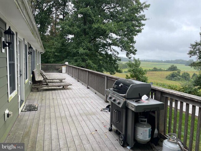 Building Photo - 3317 Black Rock Rd