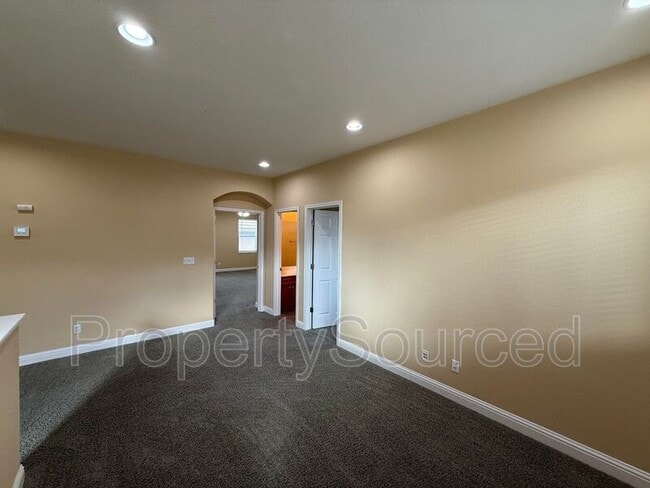 Building Photo - 17808 Daffodil Hill St