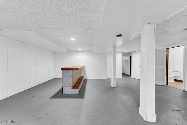 Building Photo - 13803 Wolf Ave