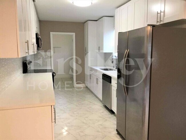 Building Photo - 401 SW 68th Blvd