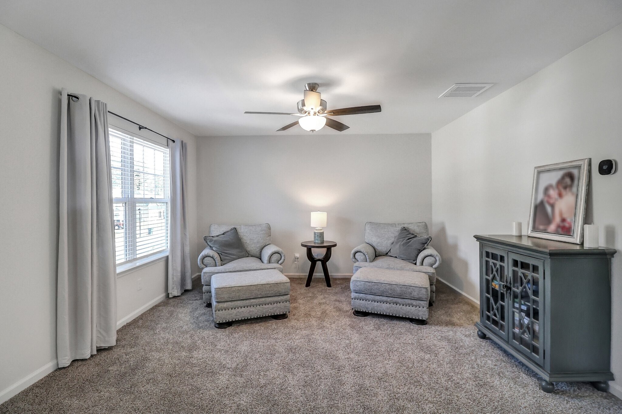 Building Photo - 114 Chalk Farm Way