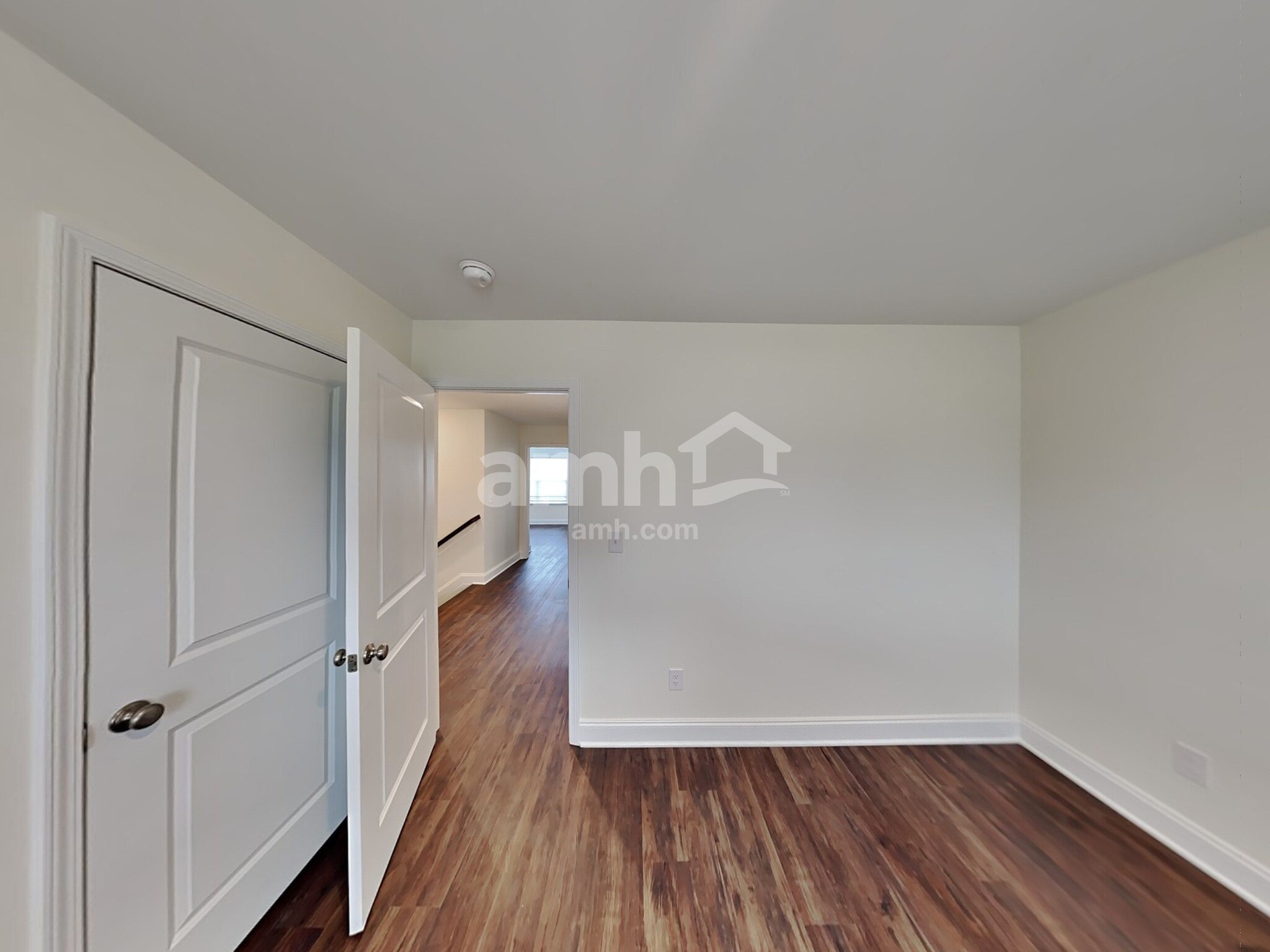 Building Photo - 2004 Williamshire Ln