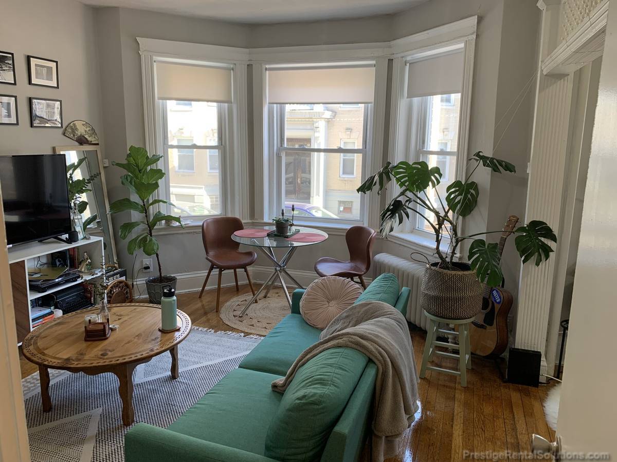 Building Photo - 95 Gordon St