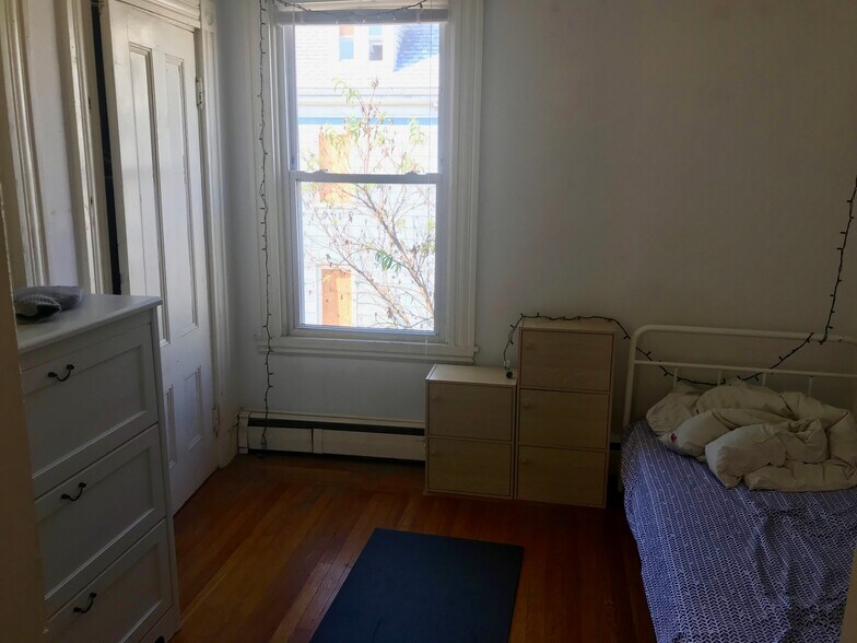 Building Photo - 7 Quincy St