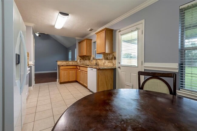 Building Photo - 20107 Parkstone Bend Ln