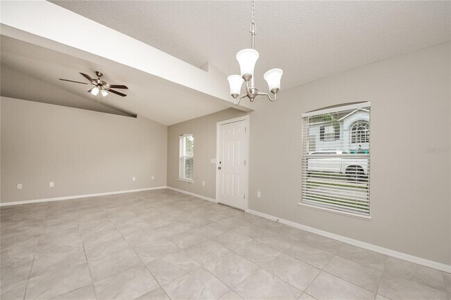 Building Photo - 1330 Dover Dr