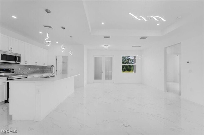 Building Photo - 1508 Hibiscus Ave