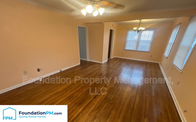 Building Photo - 4634 Amboy Rd