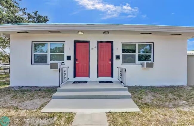 Building Photo - 824 S 20th Ave