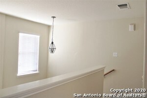 Building Photo - 625 Meadow Arbor Ln