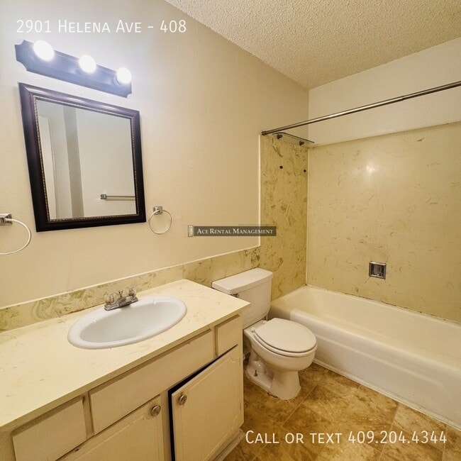 Building Photo - 2901 Helena Ave