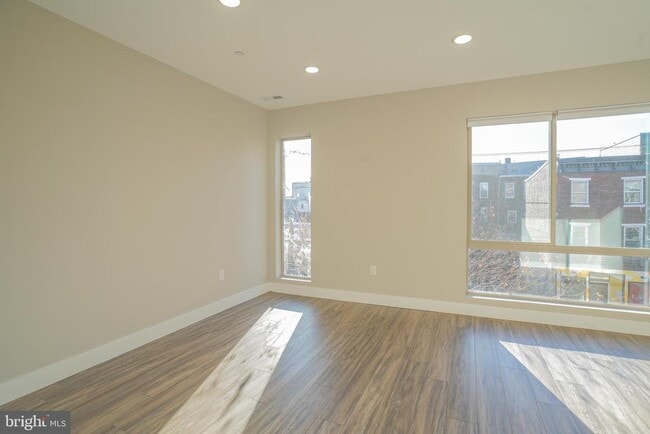Building Photo - 2222 Frankford Ave
