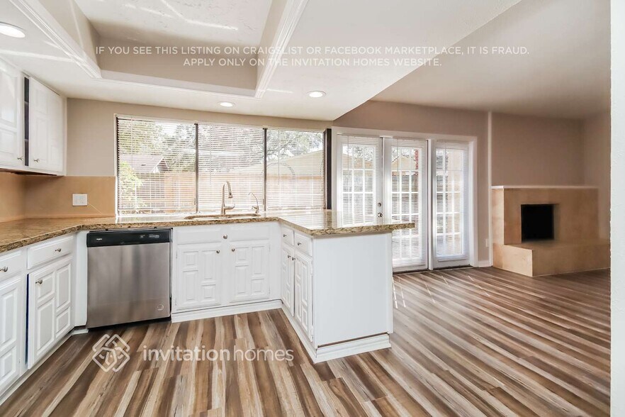 Building Photo - 16835 Grampin Dr