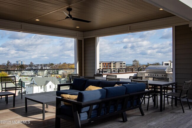 Building Photo - 258 Morris Ave