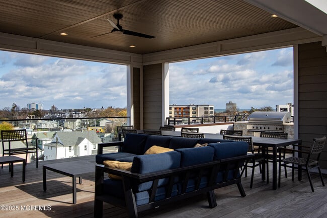 Primary Photo - 258 Morris Ave