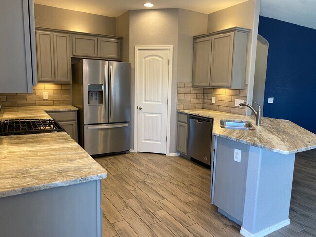 Building Photo - 4BR/2BA/2CG, 1906 sq.ft. rental in Sierra Vista, AZ