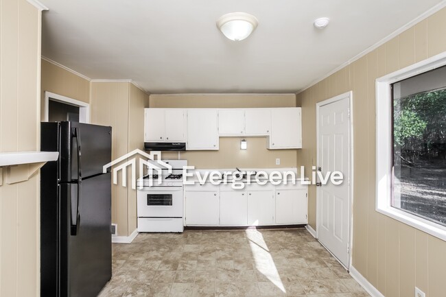 Building Photo - 431 Hudson Ave