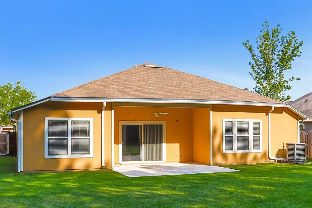 Building Photo - 1814 Hollow Glen Dr