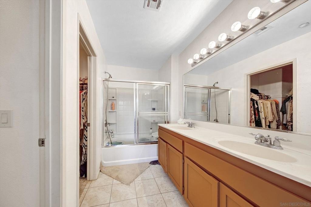 Building Photo - 1583 Sumac Pl