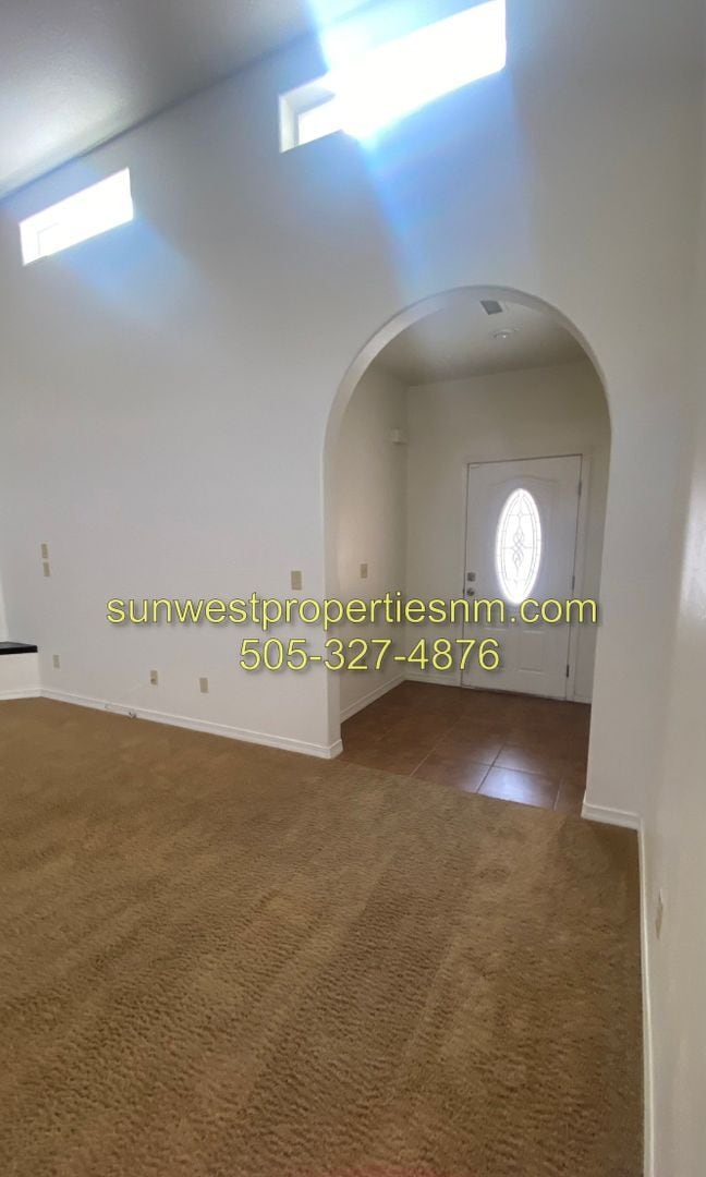 Building Photo - 3 Bedroom, 2 Bathroom Condo with 2 Car Gar...