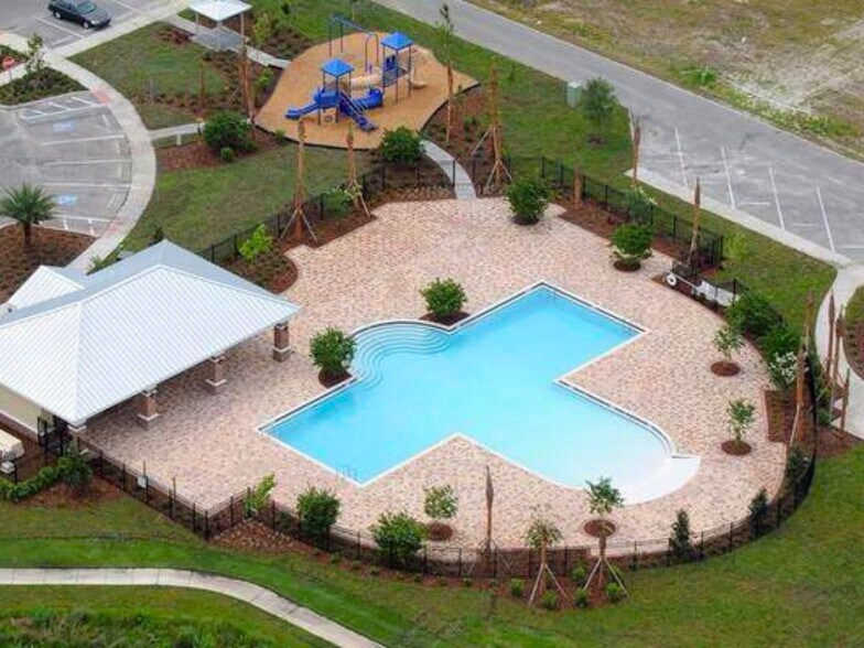 Building Photo - 9148 Hillcroft Dr