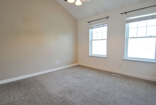 Building Photo - 1035 N 130 W