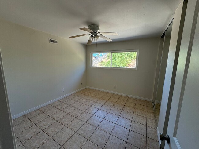 Building Photo - 4 Bedroom - 2 Bathroom with view