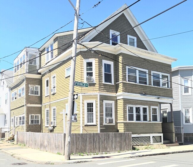 Building Photo - 48 Prince St