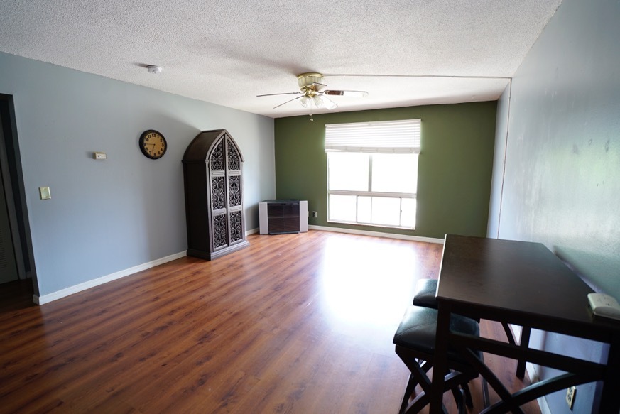 Building Photo - 1700 SW 16th Ct