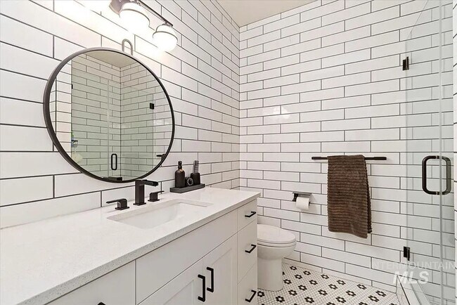 Building Photo - Stunning 4 Bedroom Home in The Shores | Luxury Meets Every Day Comfort