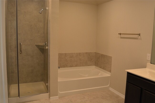 Building Photo - 13919 Leigh Lake Ln
