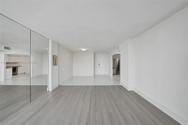 Building Photo - 1600 S Ocean Dr