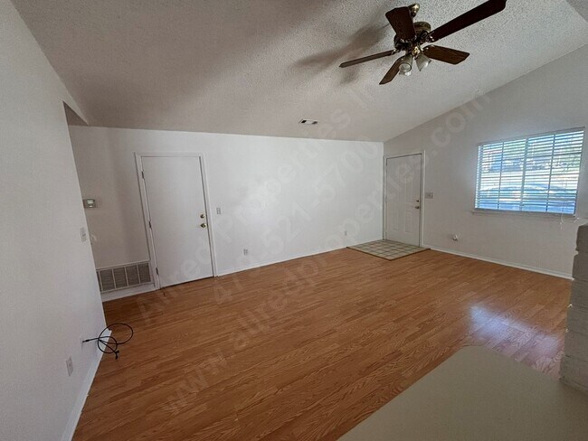 Building Photo - 1752 Garland Ave