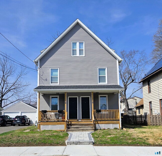 Building Photo - 14 Meadow St