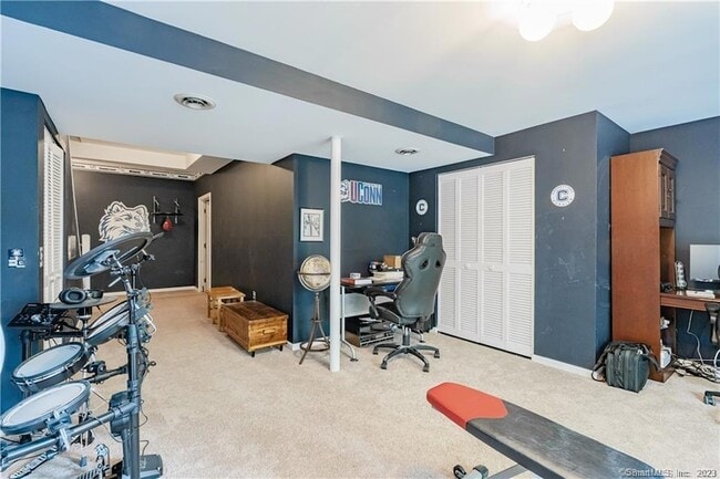 Building Photo - 128 Conestoga Way