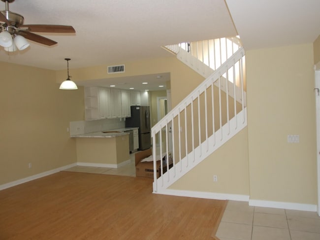 Building Photo - 181 Santa Barbara Way