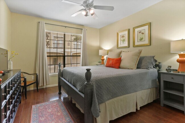 Building Photo - Corporate Furnished Rental