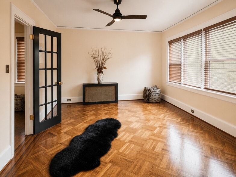 DEN/OFFICE - 216 Academy St