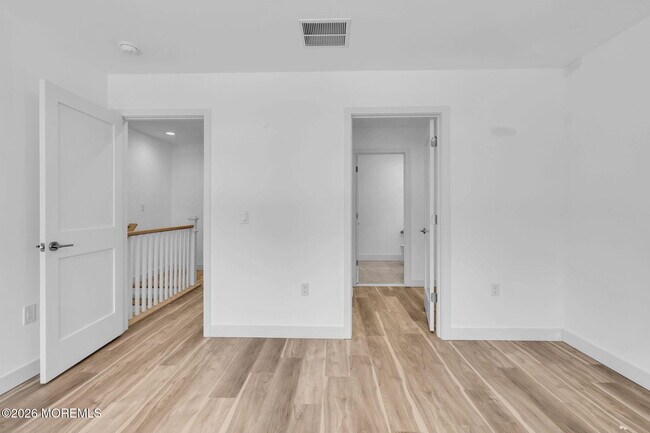 Building Photo - 45 Borden Ave