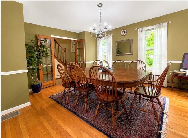 Building Photo - 31 Woodside Cir