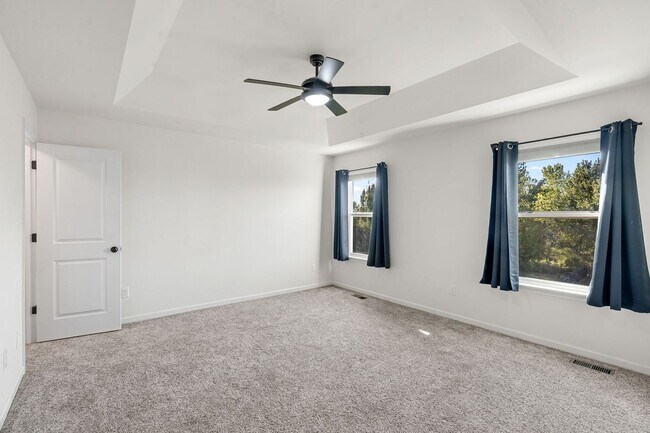 Building Photo - Charming 4-Bedroom Home in Prime St. Charl...