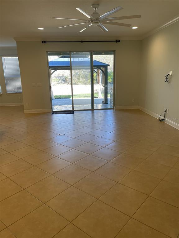 Building Photo - 2062 Redbay Ave