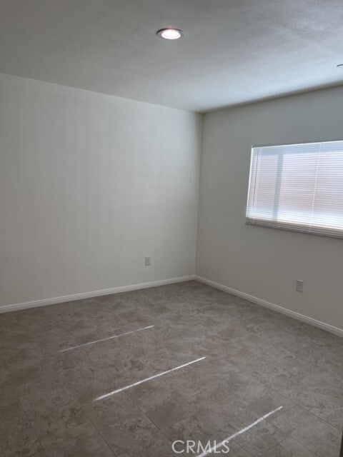 Building Photo - 1140 Deseret Ave