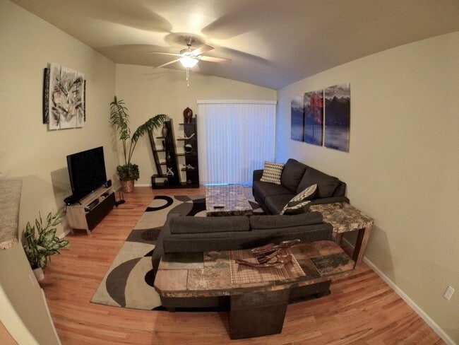 Building Photo - 6844 Sierra Meadows Dr