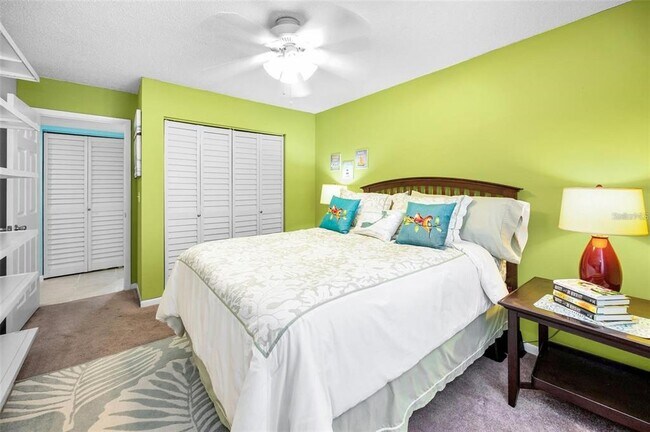 Building Photo - 300 S Florida Ave