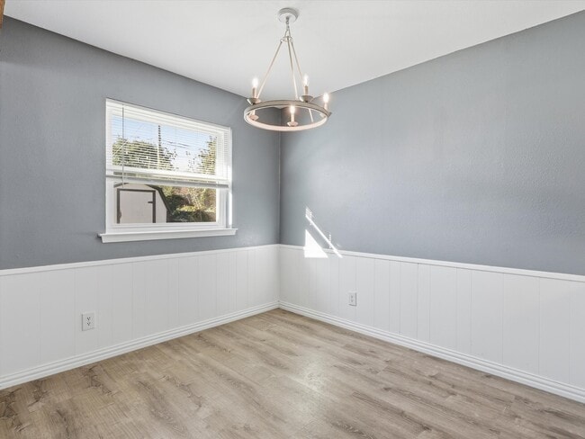 Building Photo - 8432 Glenann Dr