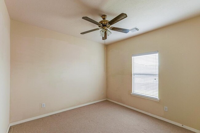 Building Photo - 5007 Jade Cove Ct