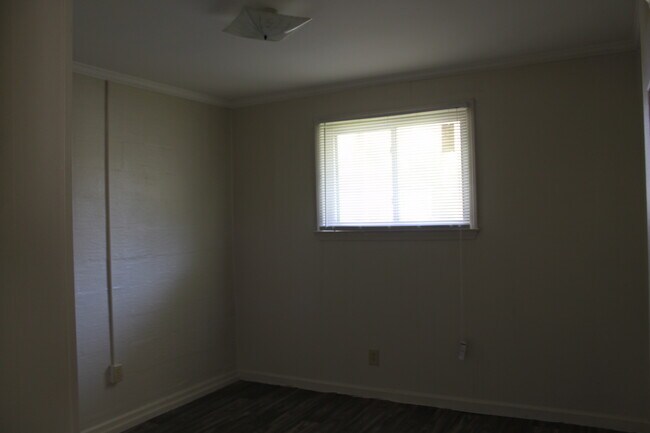 Building Photo - 1109 I St