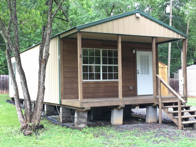 Primary Photo - Furnished 1 Bedroom 1 Bath Cabin