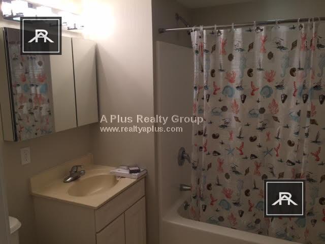 Building Photo - 2 bedroom in Boston MA 02132